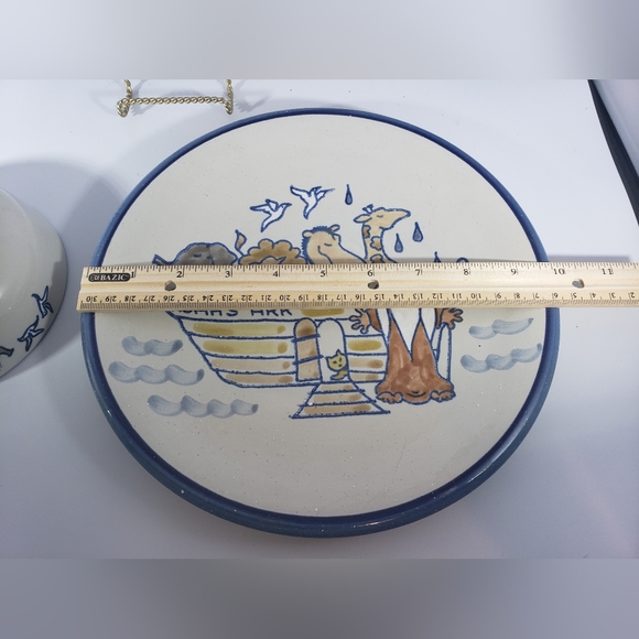 Louisville Pottery Noah's Ark Bowl and Plate - Picture 9 of 10
